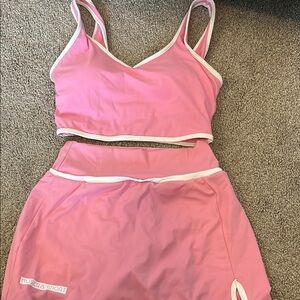 Elegant Pink Sports Bra with Delicate Trim